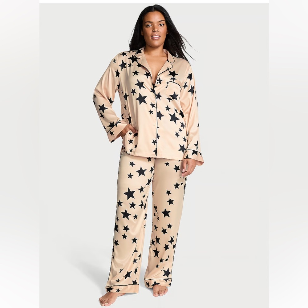 VICTORIA'S SECRET
Glazed Satin Long Pajama Set